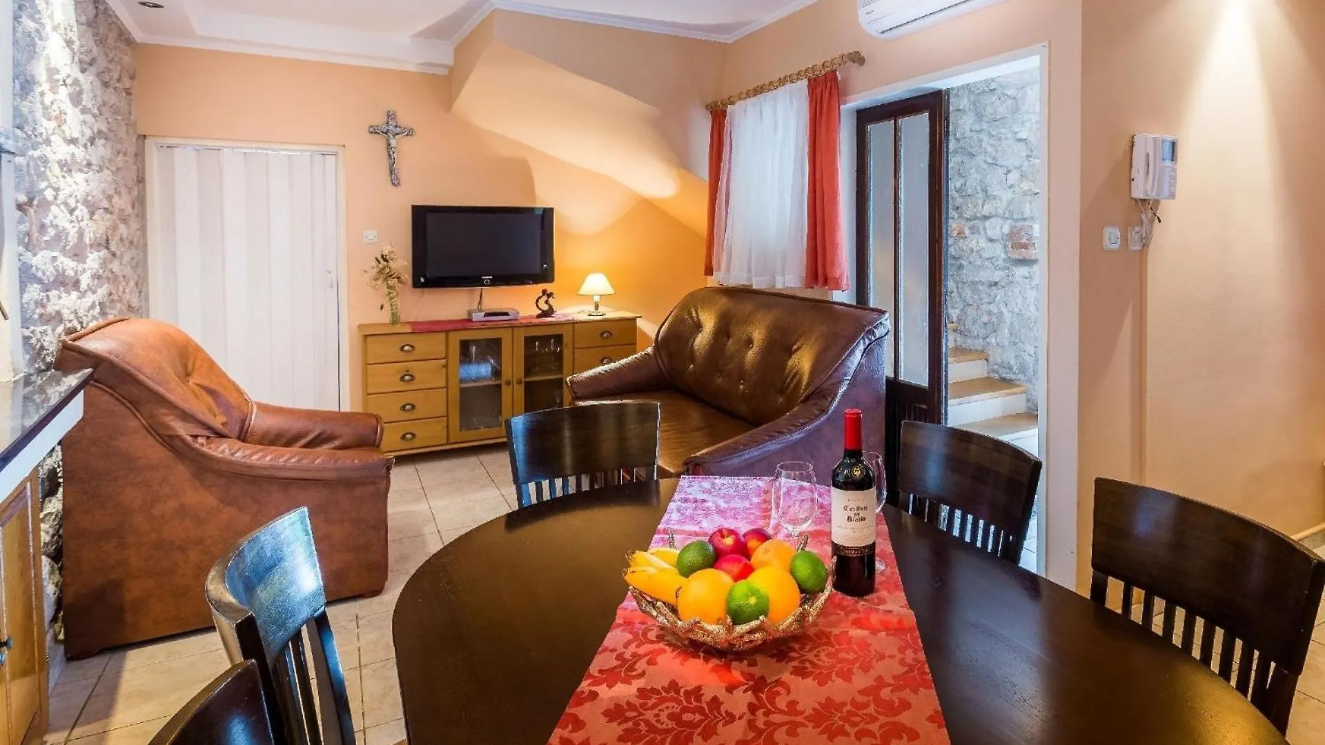 Ferienhaus Fuer 14 Personen In Ugljan, Dalmatien Inseln Vor Zadar 0*, Ugljan